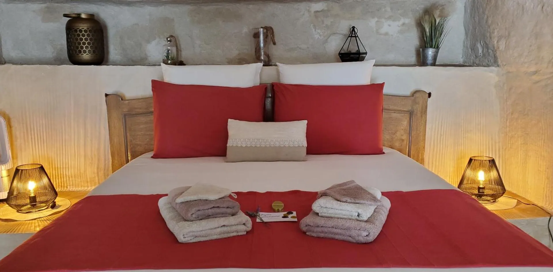 Moulin De Bonfilhon Bed & Breakfast Cornillon-Confoux