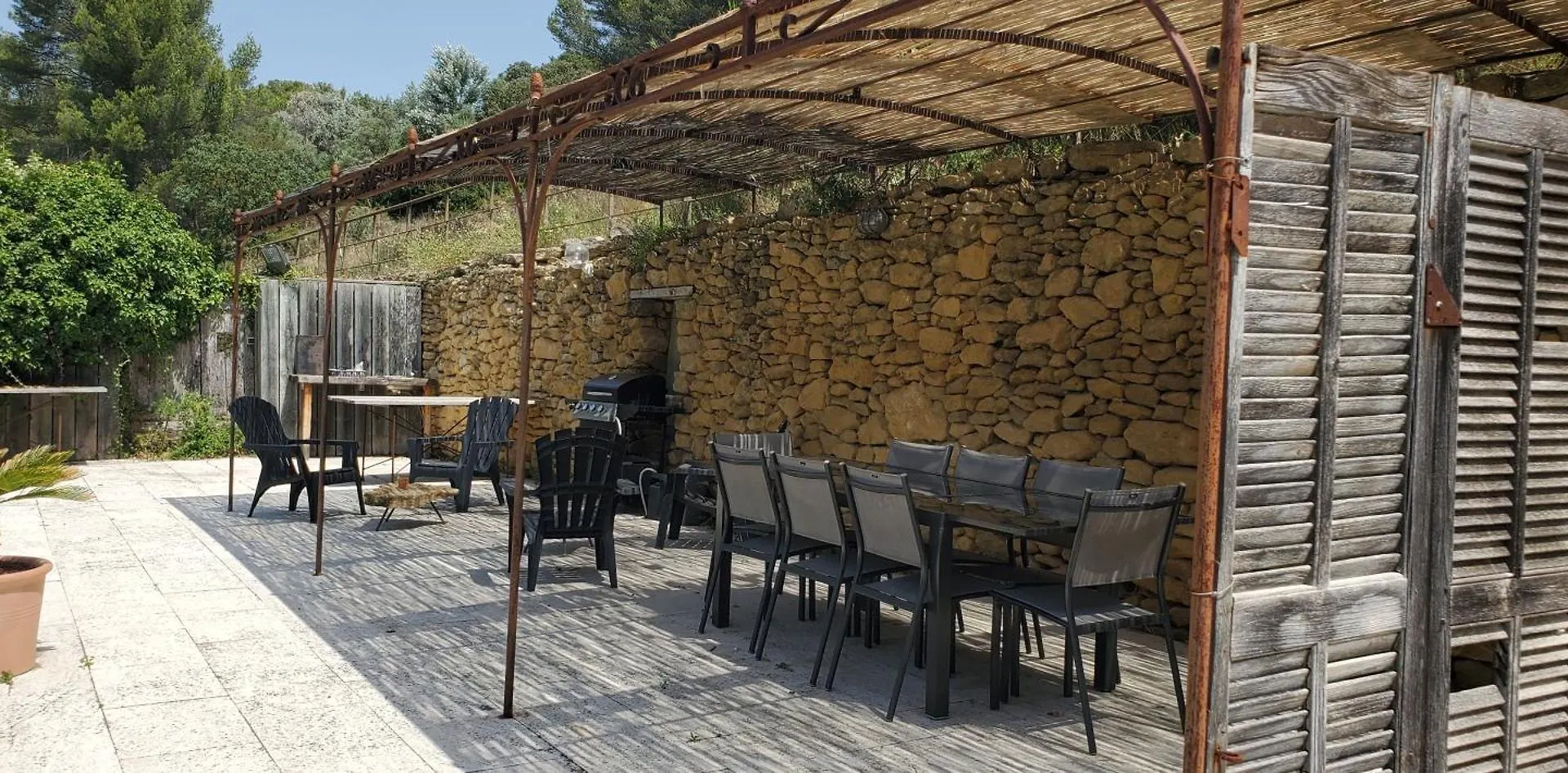 Moulin De Bonfilhon Bed & Breakfast Cornillon-Confoux
